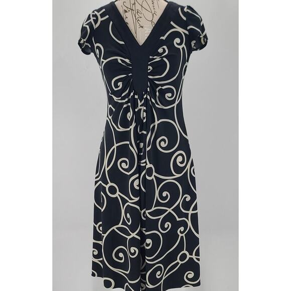 Maggy London dress Stitch Fix fit & flare Size 6p office career whimsigoth - Picture 2 of 5